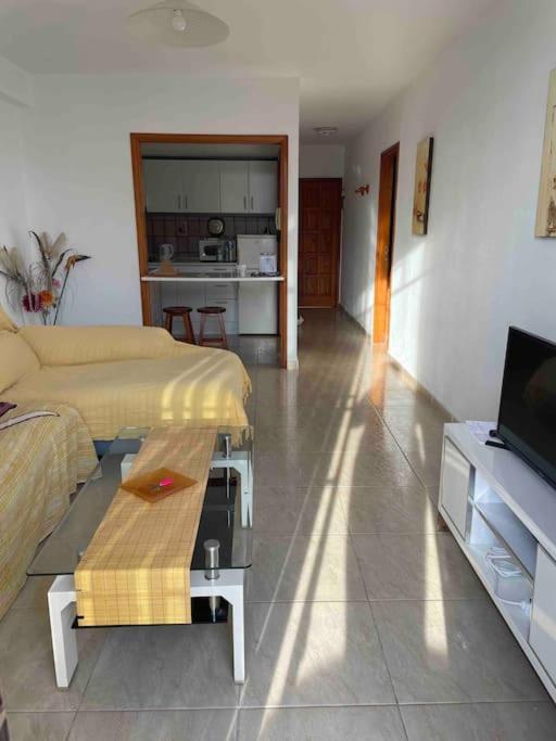 1 Bedroom Apartment With Stunning Sea View Arona  Luaran gambar